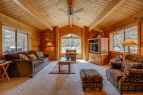 Отель Sisters Tollgate Cabin with WiFi  Систерс